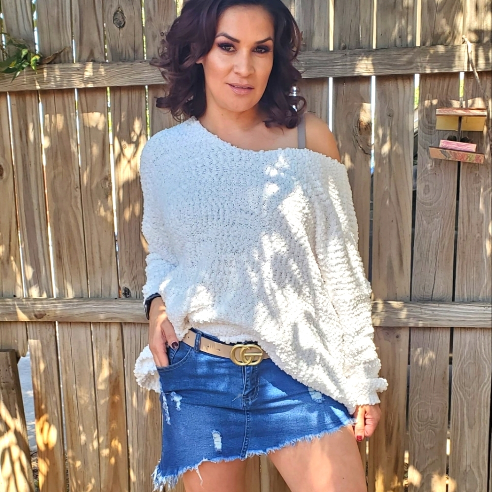 White over sized sweater